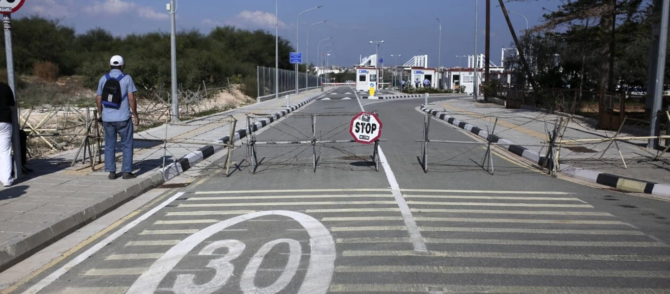 Οριστική συμφωνία Ν.Αναστασιάδη και Ε.Τατάρ για το άνοιγμα των οδοφραγμάτων